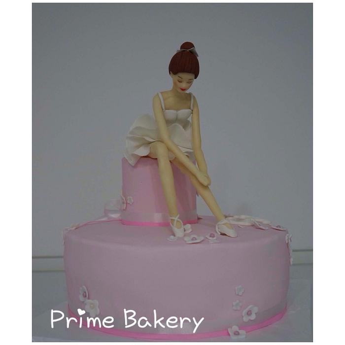 Ballerina girl cake