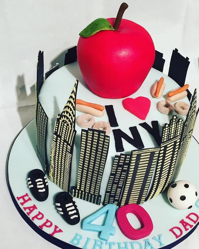 New York and football fan cake