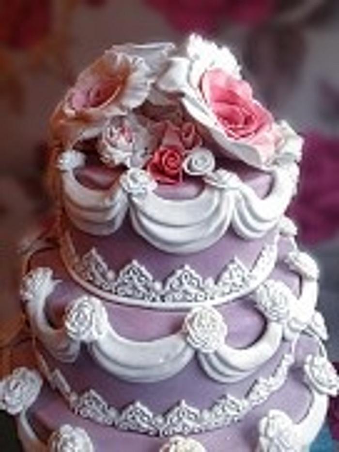 royal romance wedding cake