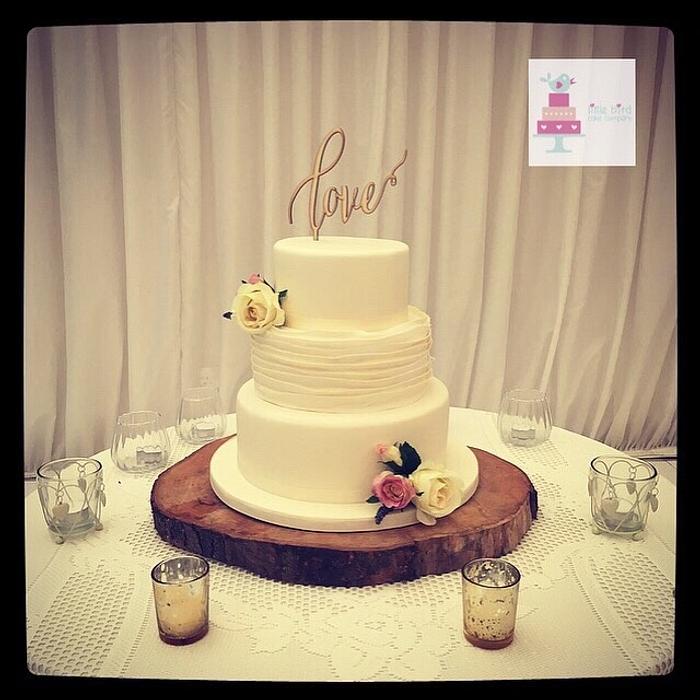 Simple clean wedding cake