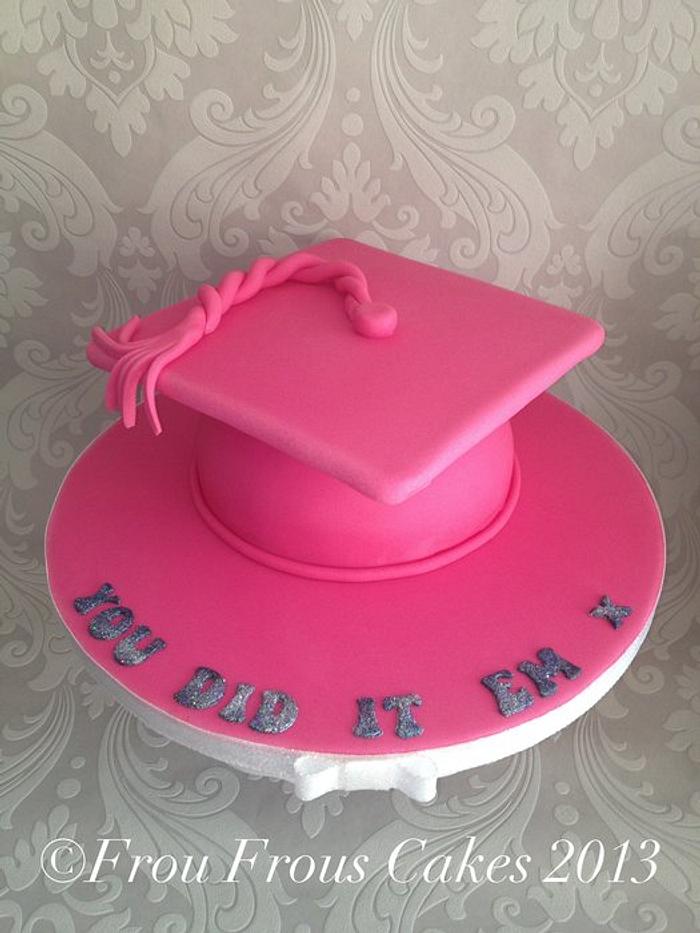 A very pink Mortarboard Hat Cake