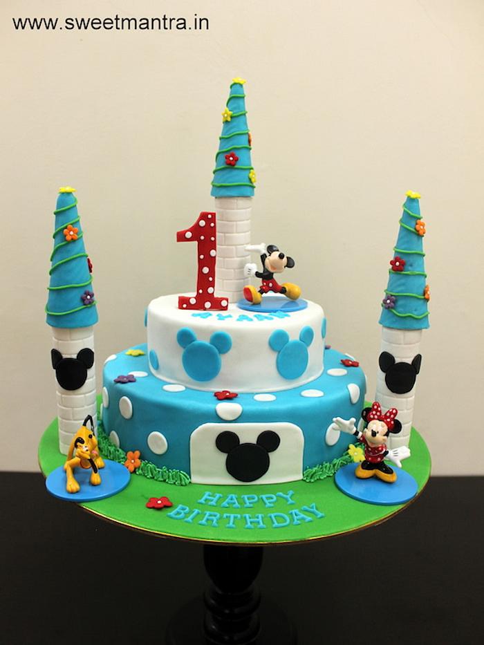 Mickey family tier cake