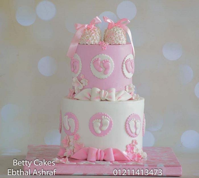 Pink baby shower cake 