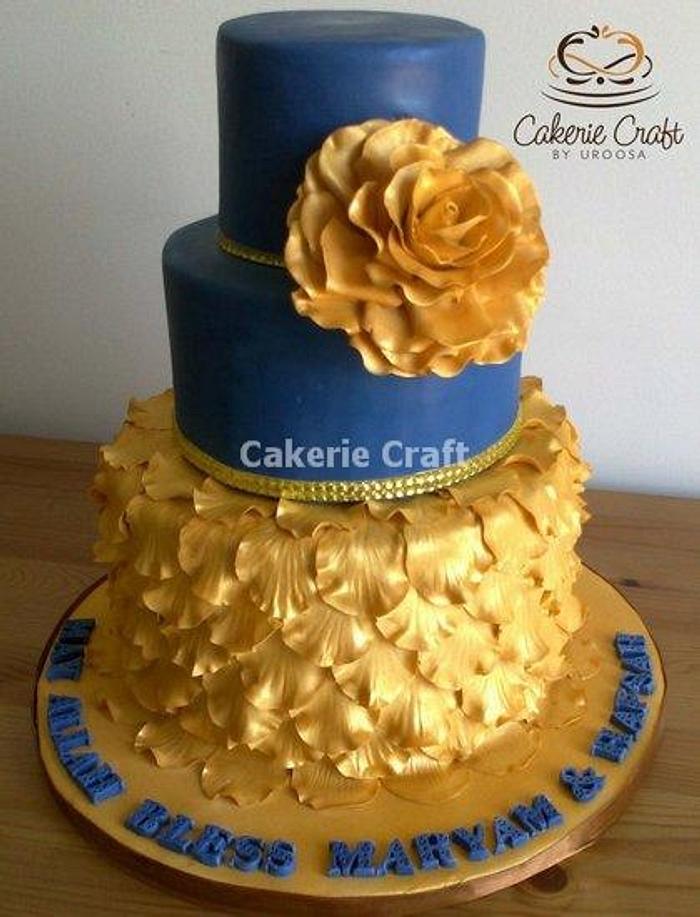 Gold Petal Cake !!