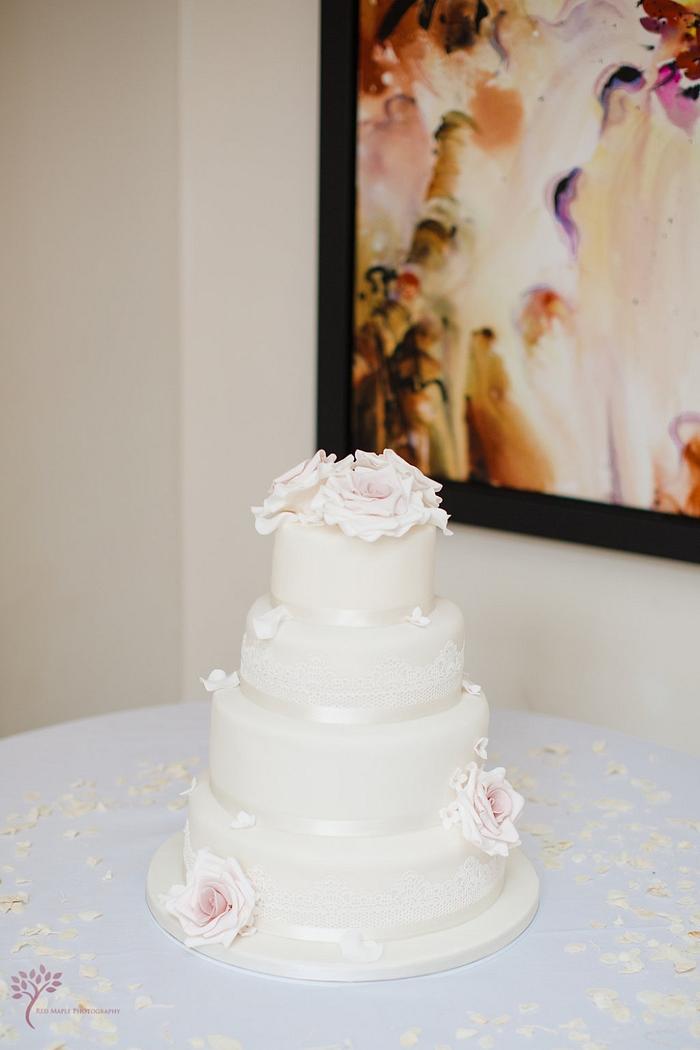 Rose and Lace Wedding Cake