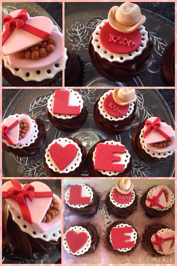 Valentine's Day cupcakes 