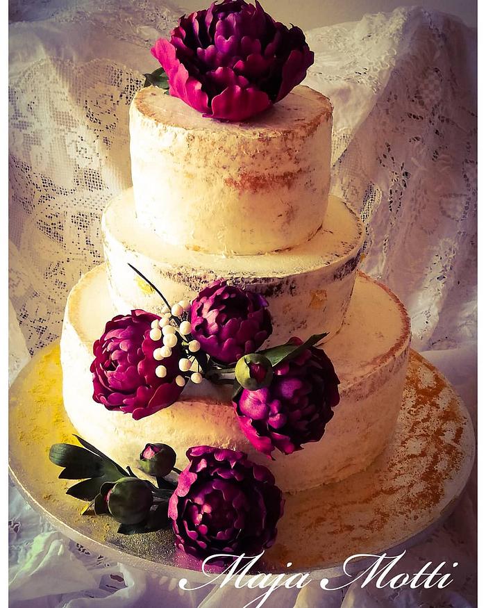Wedding cake with sugar peonies 