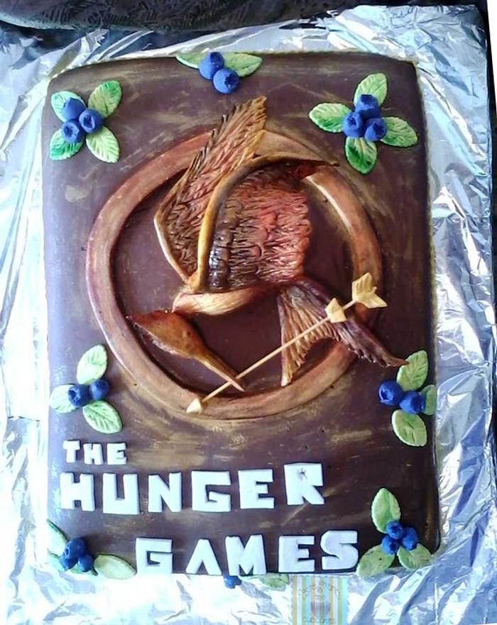 THE HUNGER GAMES CAKE