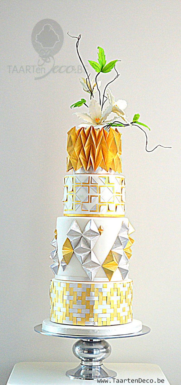 gold silver white cake with clematis