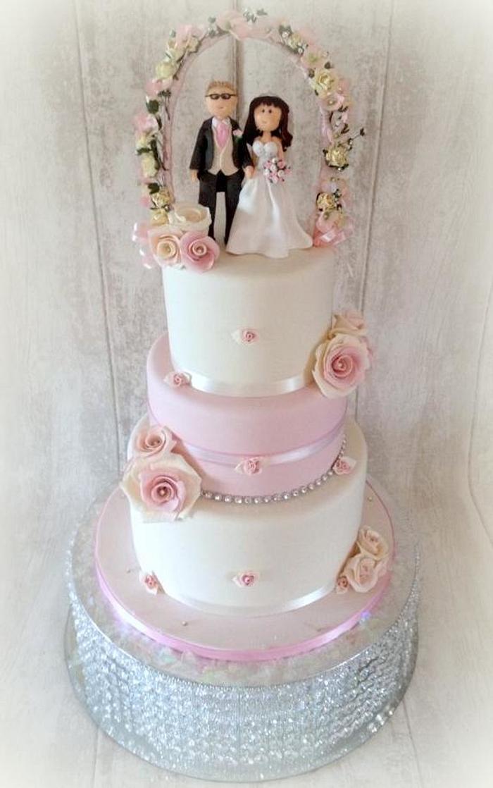 Pink & Cream Rose wedding cake