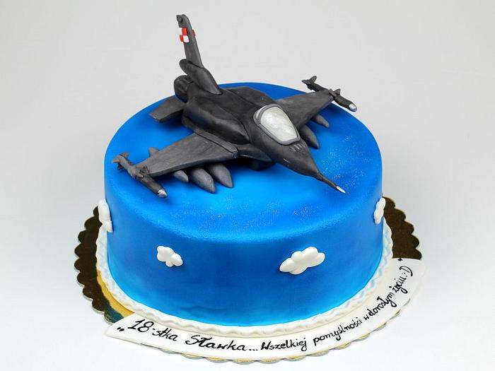 F-16 Fighting Falcon Cake