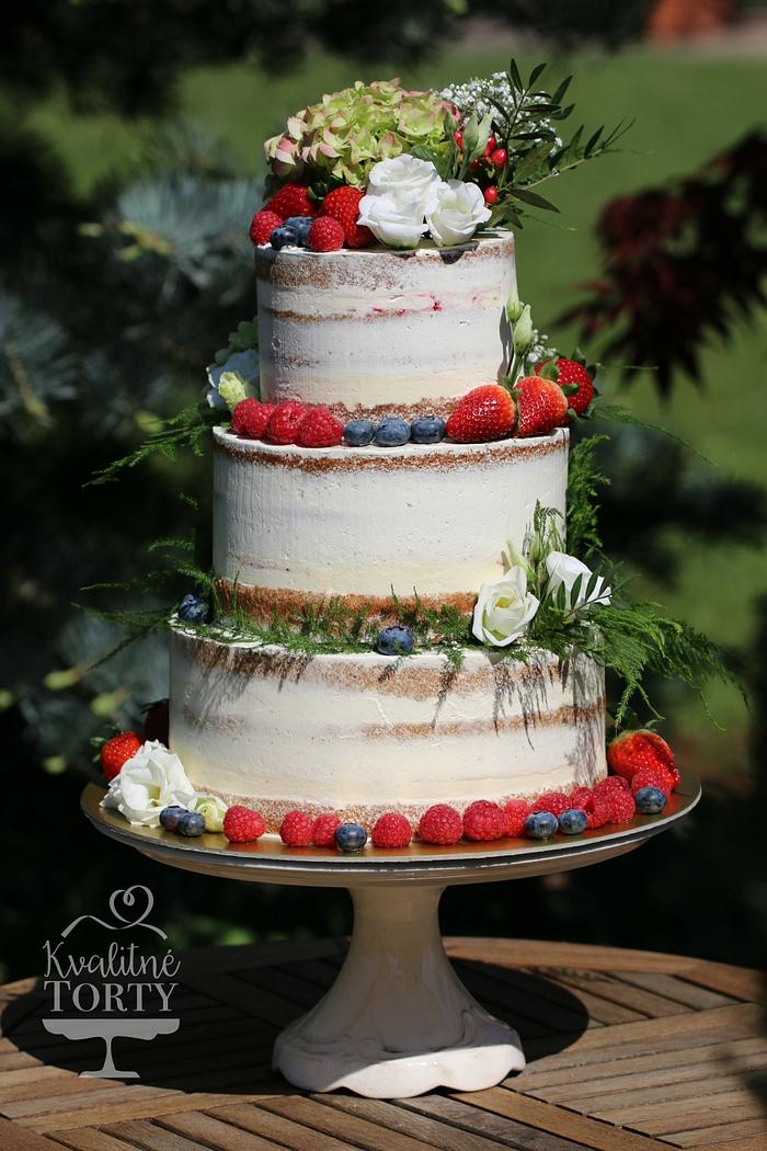 naked wedding cake : 