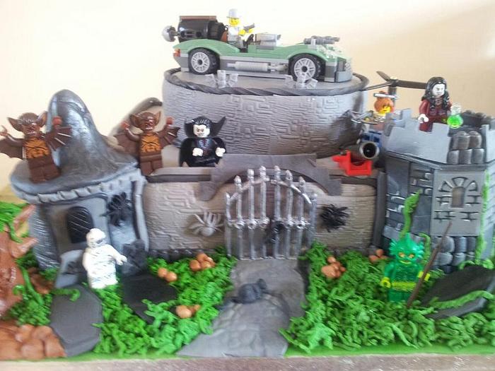 Lego Monster Fighter cake