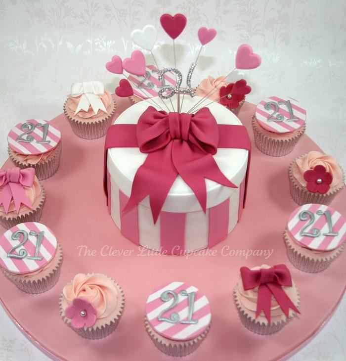 Hat Box Cake with Matching Cupcakes