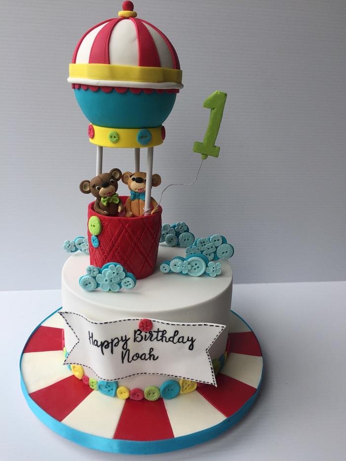 Hot air balloon 1st birthday cake