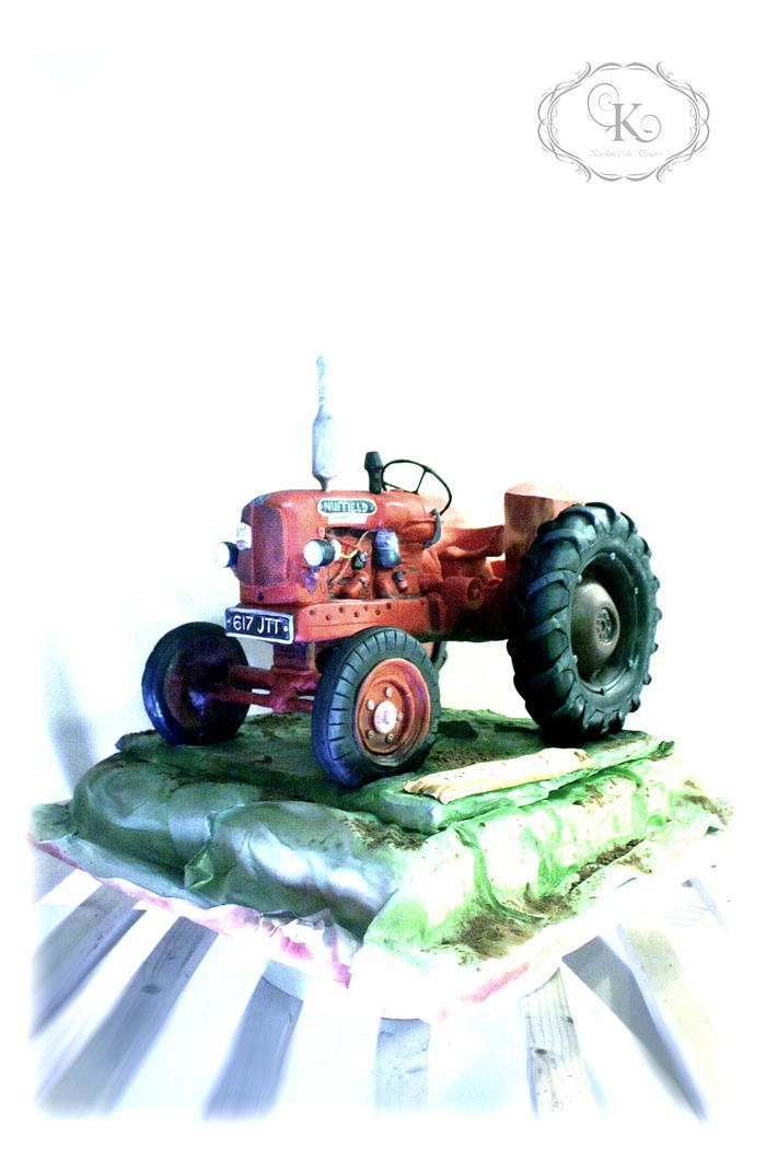 vintage tractor cake :-) 