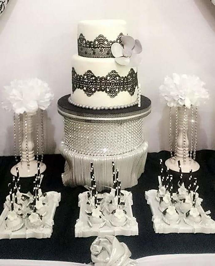 Black & white lace cake