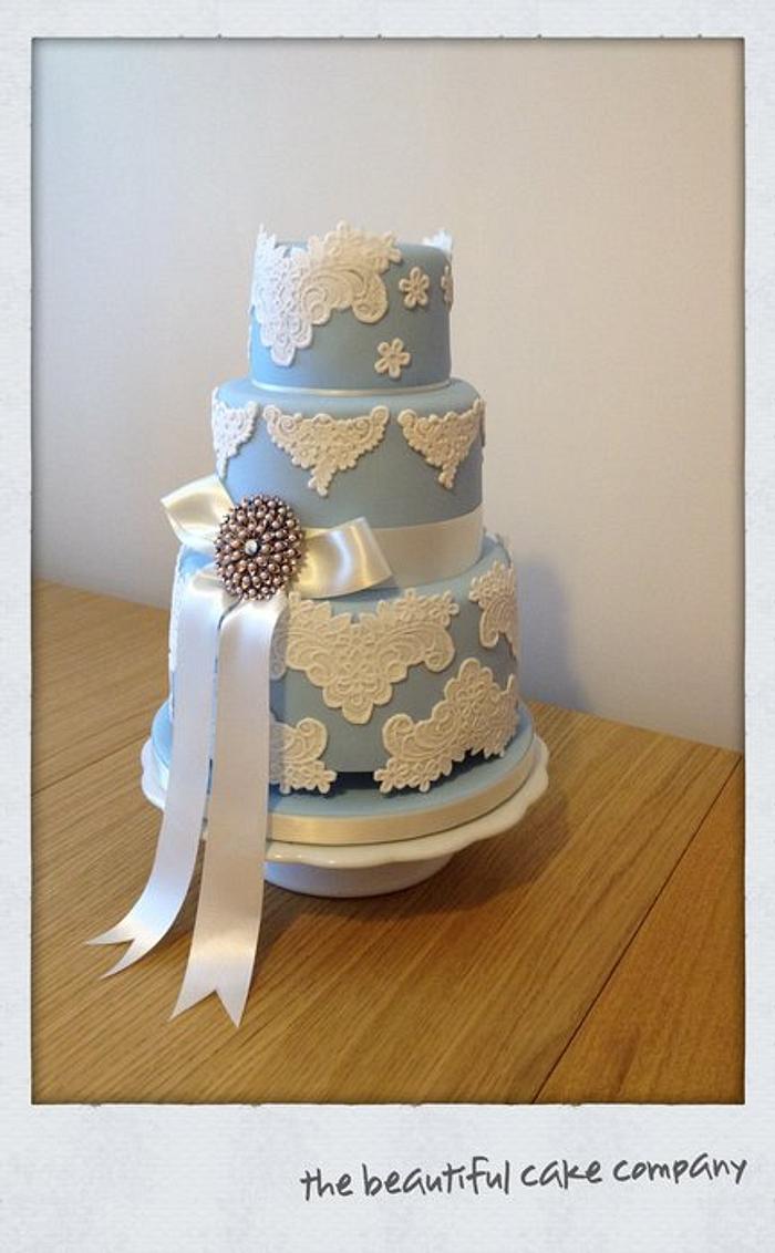 Vintage Lace and Blue Wedding Cake