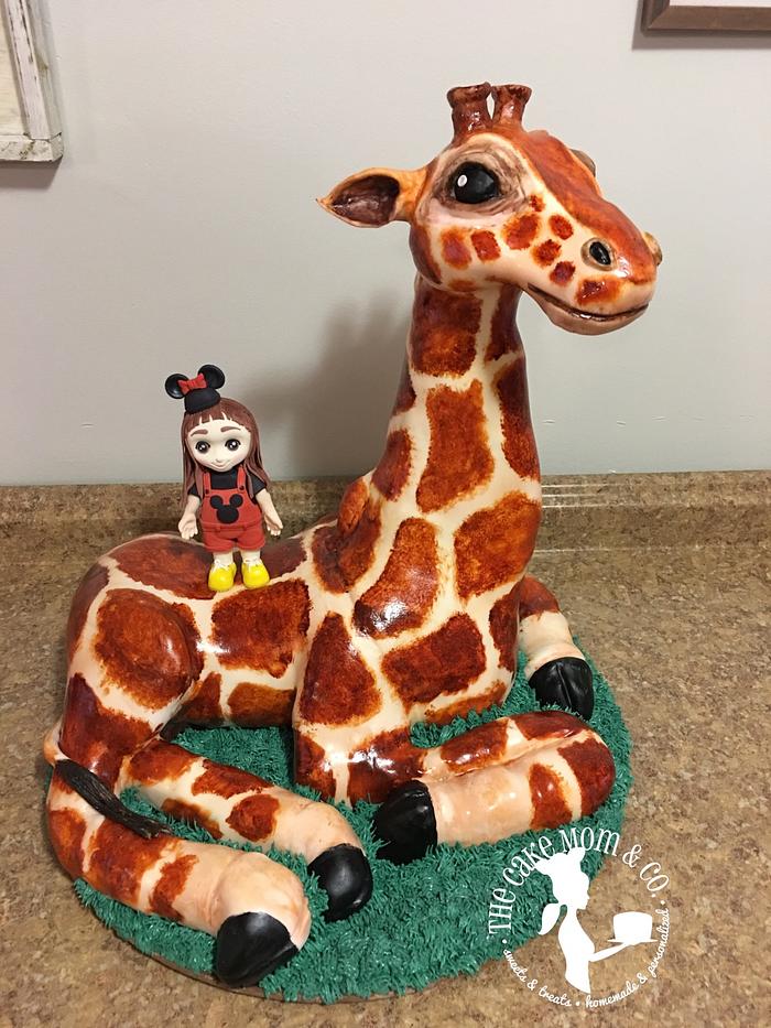Sculpted Giraffe Cake