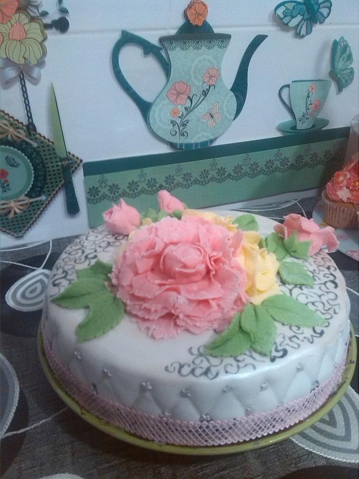 pink peonia and yellow roses cake