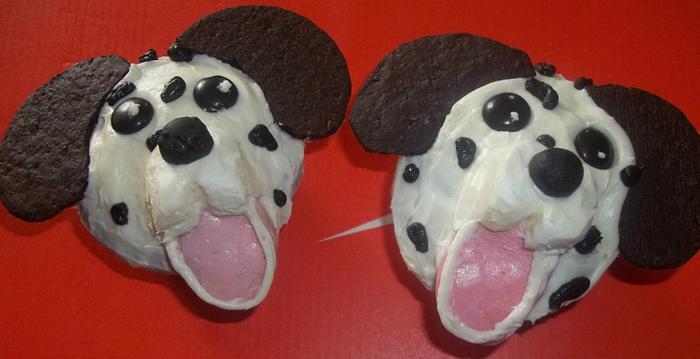 Dalmation cupcakes