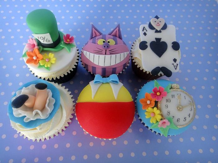 Mad Hatter Style Cupcakes