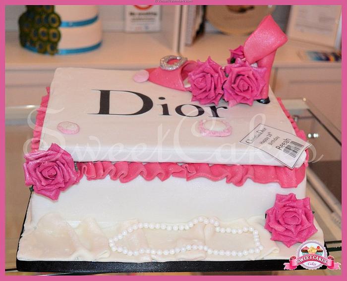 Shopping Bag Dior Cake - Decorated Cake by Dimitra Mylona - CakesDecor