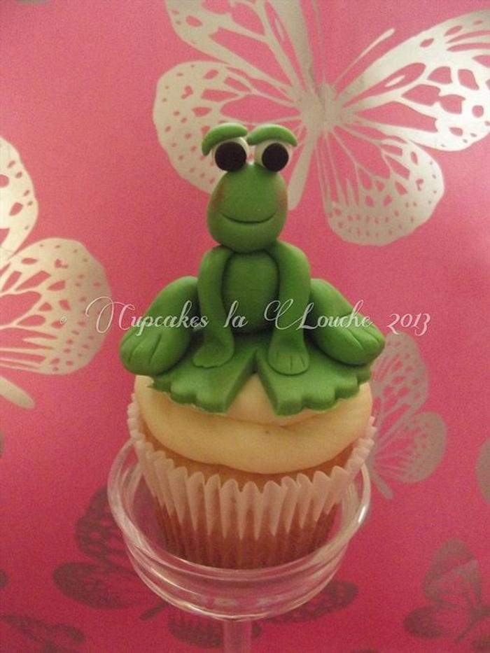 Frog on a lily pad cupcake