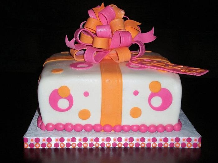 Orange and Pink Present cake