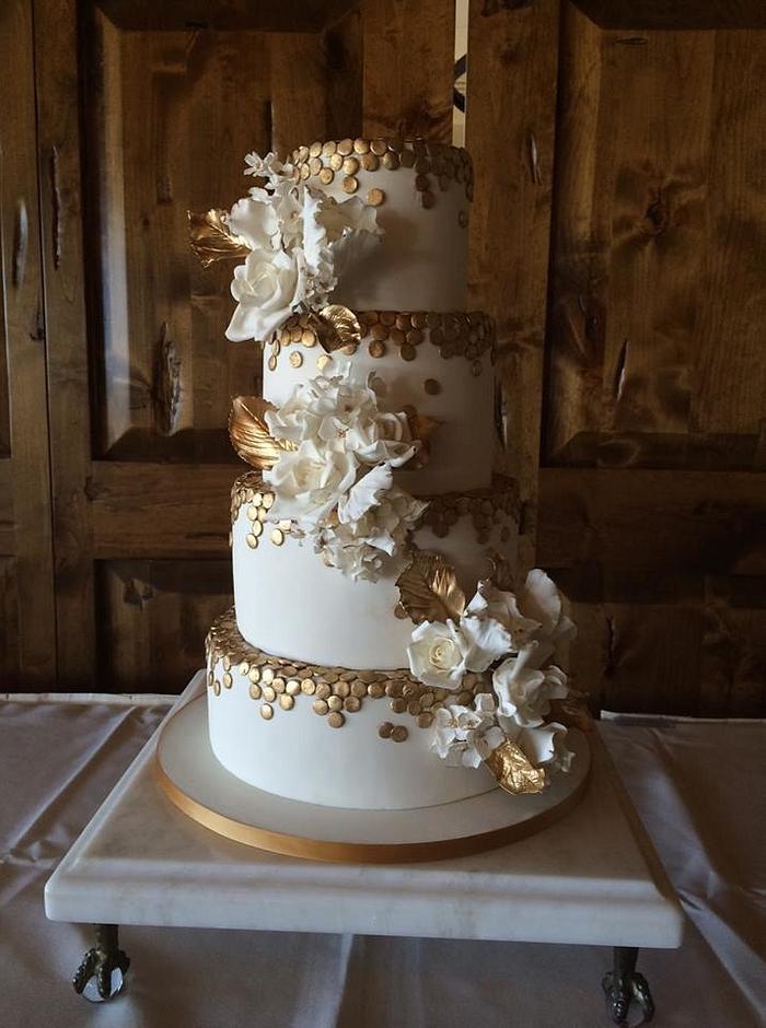 Gold and White Winter Fantasy Cake