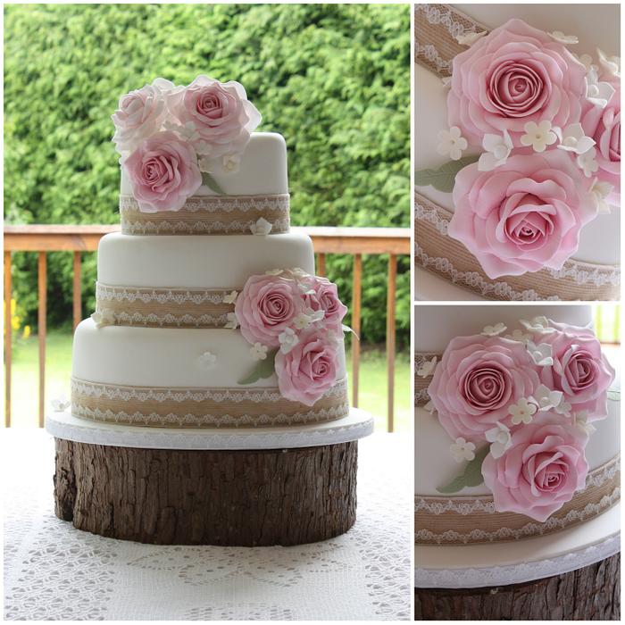 Hessian and Lace Country Roses Cakes