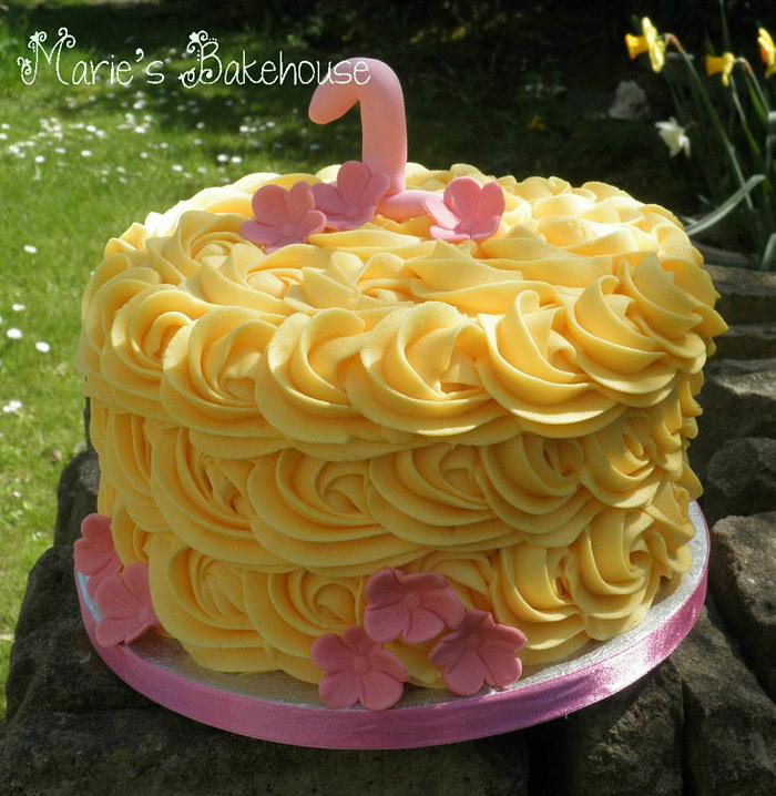 1st birthday buttercream swirl smash cake
