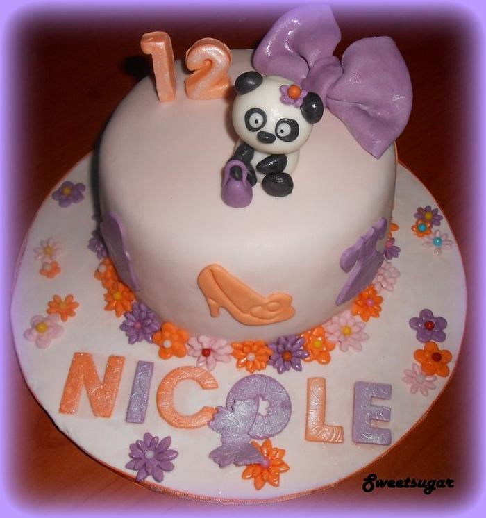 A FASHION CAKE FOR A LITTLE GIRL