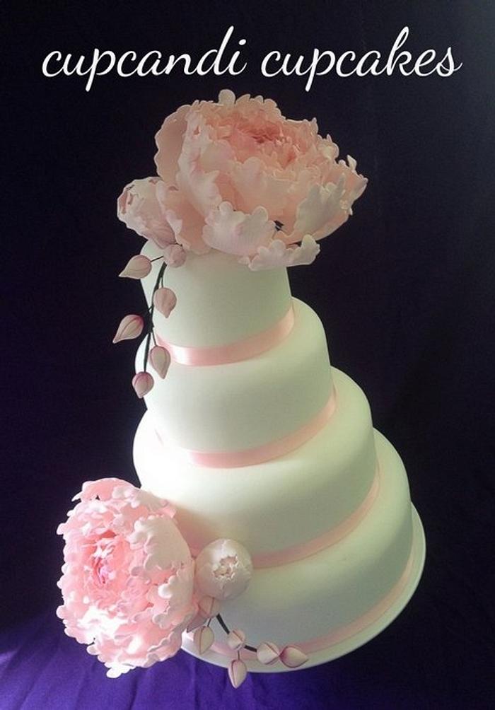 Simple but sweet sugar peonys wedding cake