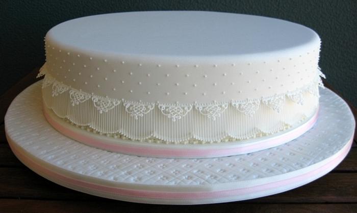 Hand-piped lace cake