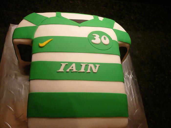 Celtic football shirt cake