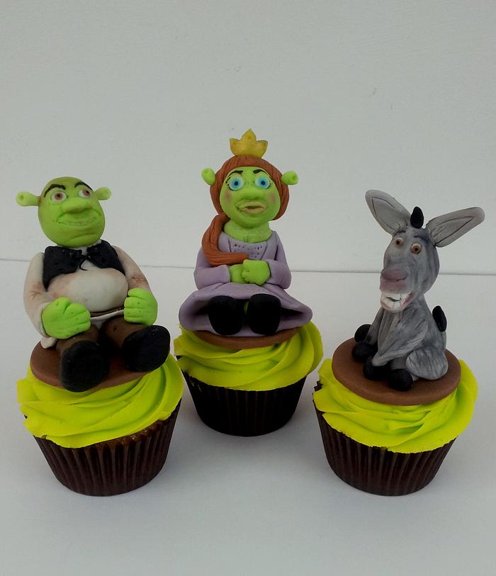 Shrek cupcakes