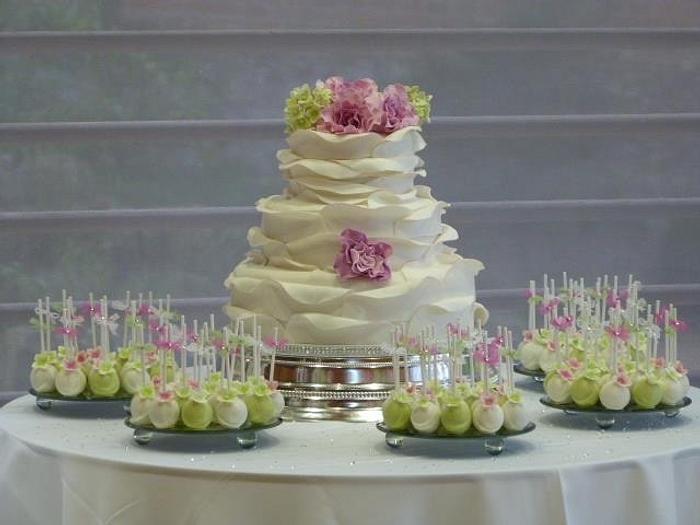 wedding cake with matching cake pops