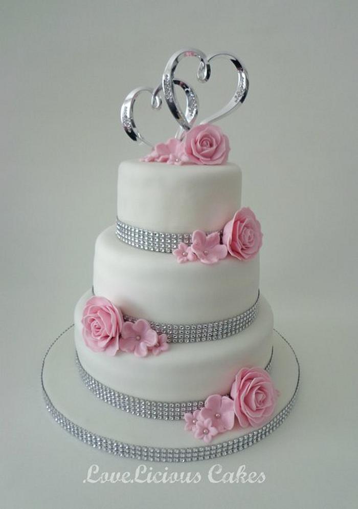 Wedding Cake hearts