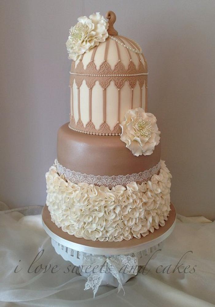 Shabby Chic Birdcage ruffle wedding cake 