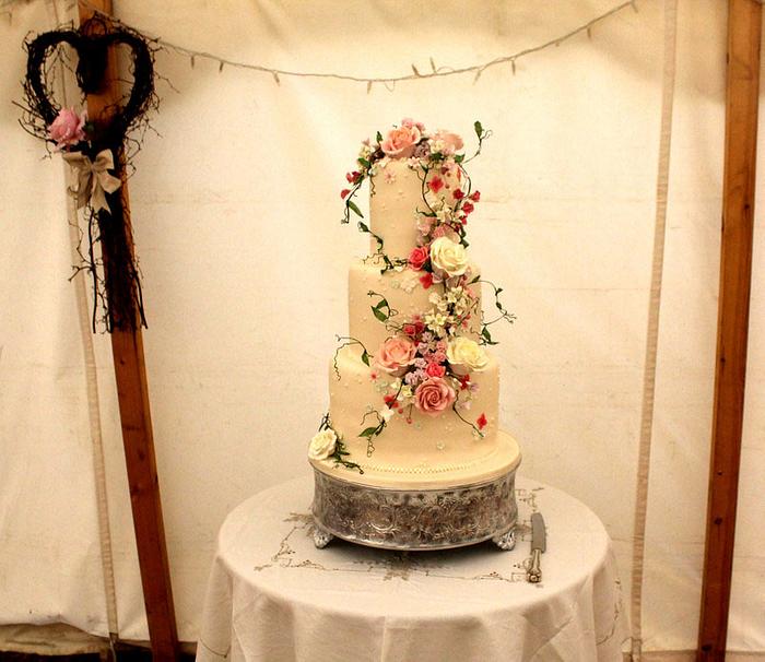 Cottage Garden Flowers Wedding Cake