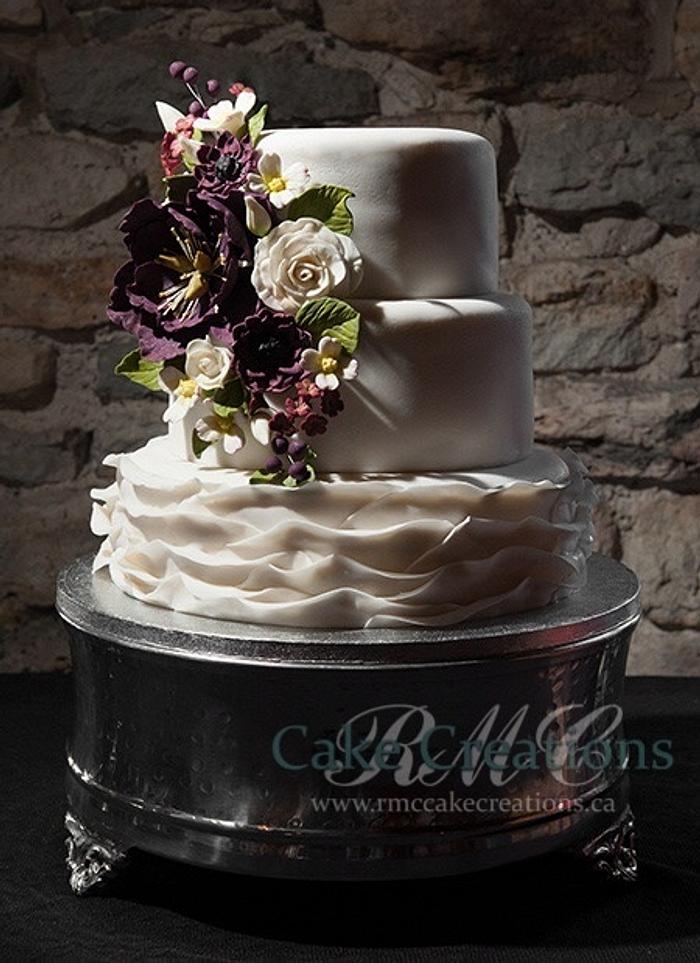 Carefree Elegance - Plum Coloured Fall Wedding Cake