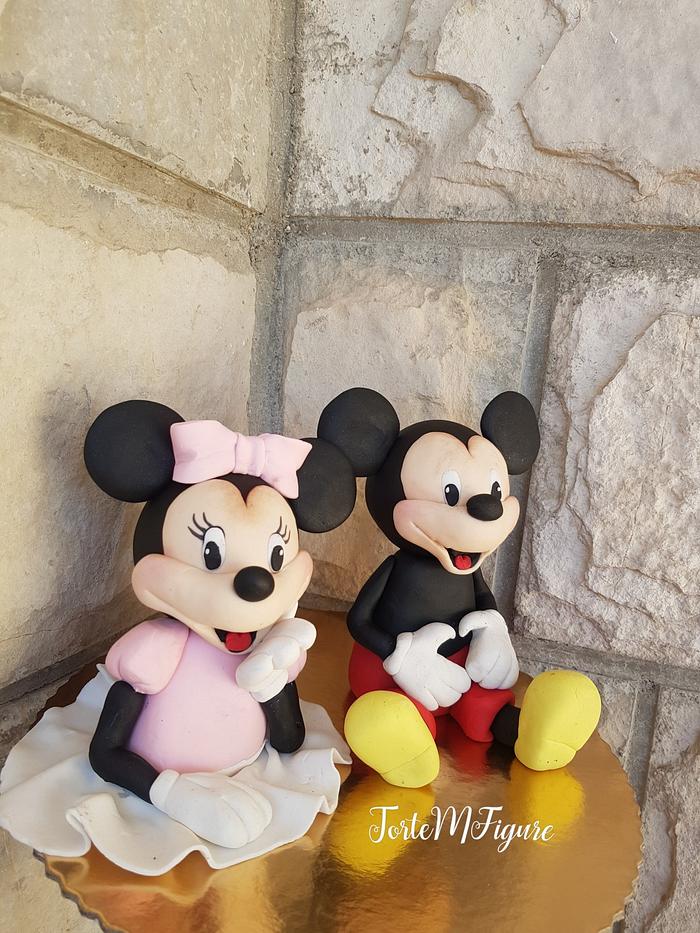 Minnie and Mickey fondant cake topper