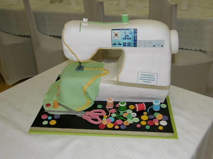 Sewing machine like wedding cake