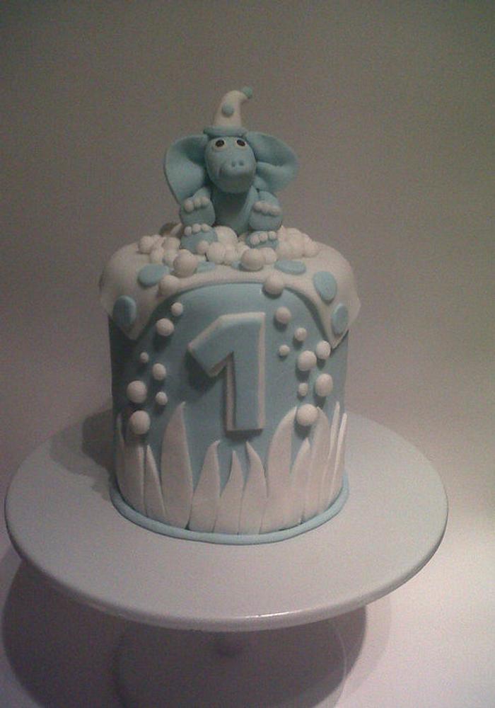 baby boys elephant cake