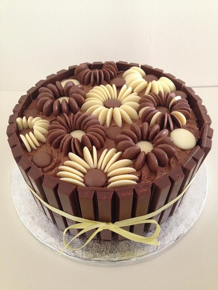 Chocolate Flower Cake - Decorated Cake by Sadie Smith - CakesDecor