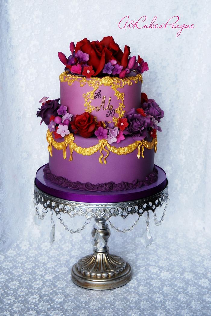 Purple&gold wedding cake