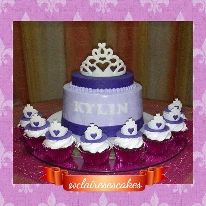 Princess themed cake and cupcakes