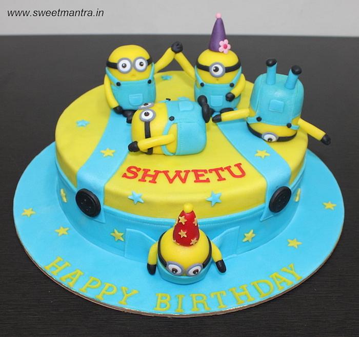 Minion playful cake