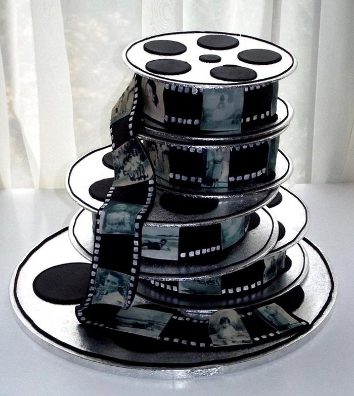 Hollywood film reels cake